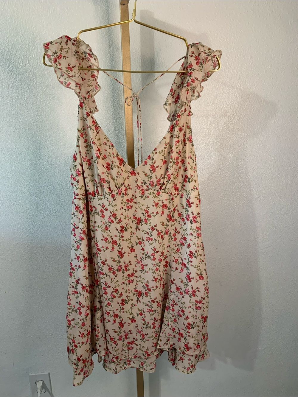 wild fable Cream Floral Spaghetti Strap Dress- Size XL- NWT- cream and pink